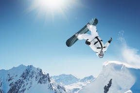 开云体育-厄德高爆发，墨西哥鏖战马德里竞技，一场跨越时空的足球史诗