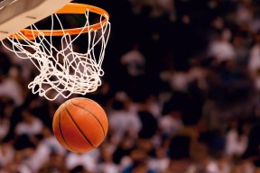 开云体育世界杯-国王正面击溃热火，文班亚马成为关键先生，新王当立，未来已来