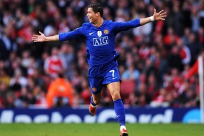 开云平台-尤文掀翻马赛，阿圭罗成为关键先生，当黄昏的骑士举起最后的圣剑