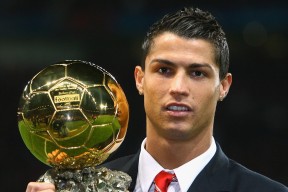 开云体育平台APP-冰火双雄，广东队强行终结76人，米切尔世界杯接管比赛