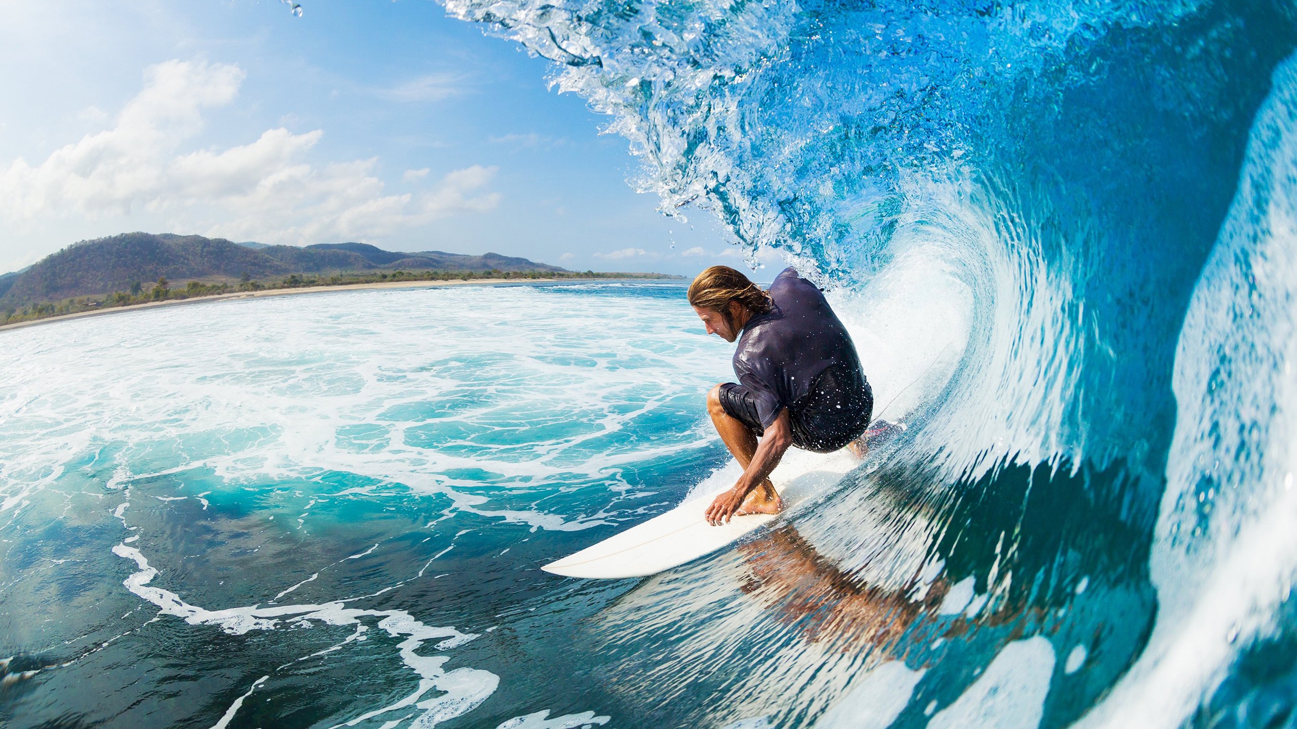 雷恩横扫巴萨,卡塞米罗欧冠决赛接管比赛,当配角成为主角,足球的叙事如何被改写?