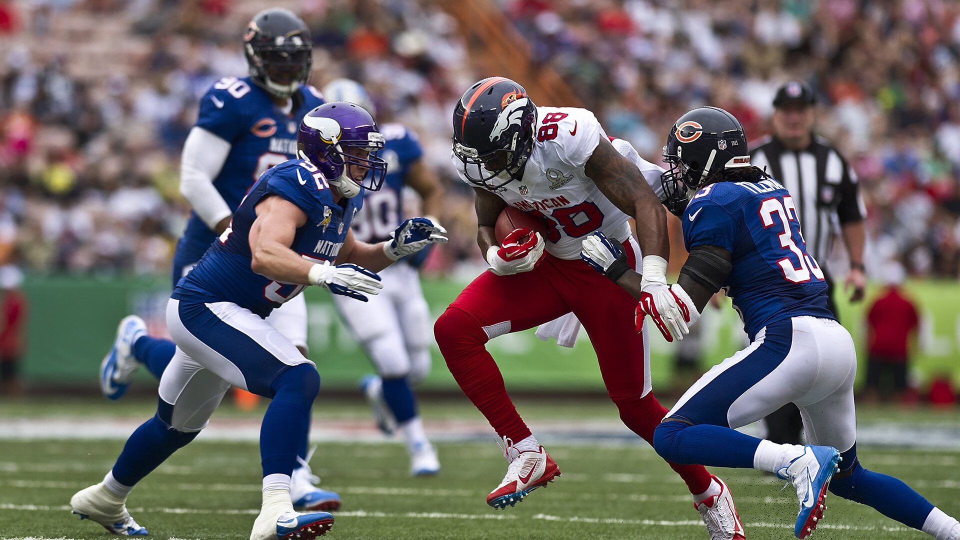 布克全场最佳无争议，灰熊收割雄鹿，当新王踩过旧神的骸骨